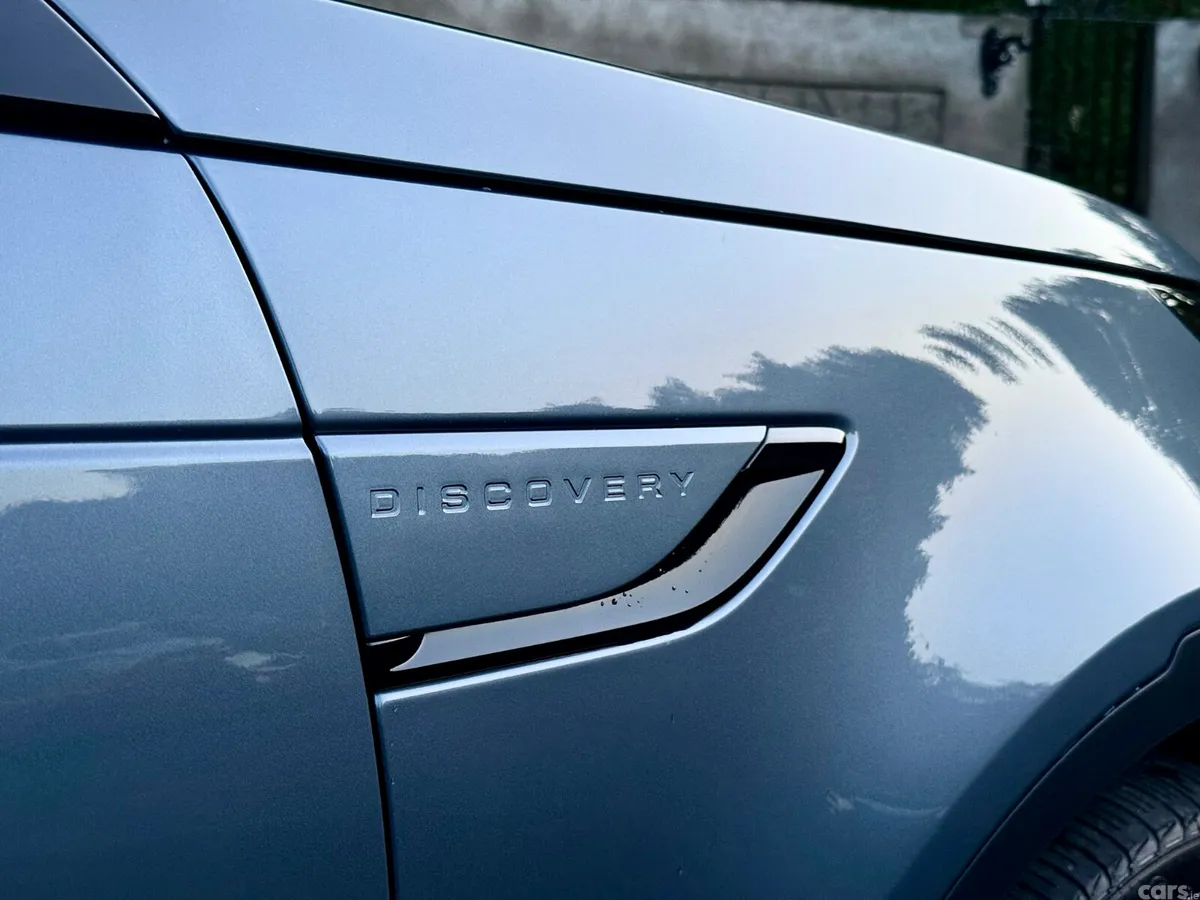 Land Rover Discovery SUV, Diesel, 2021, Blue