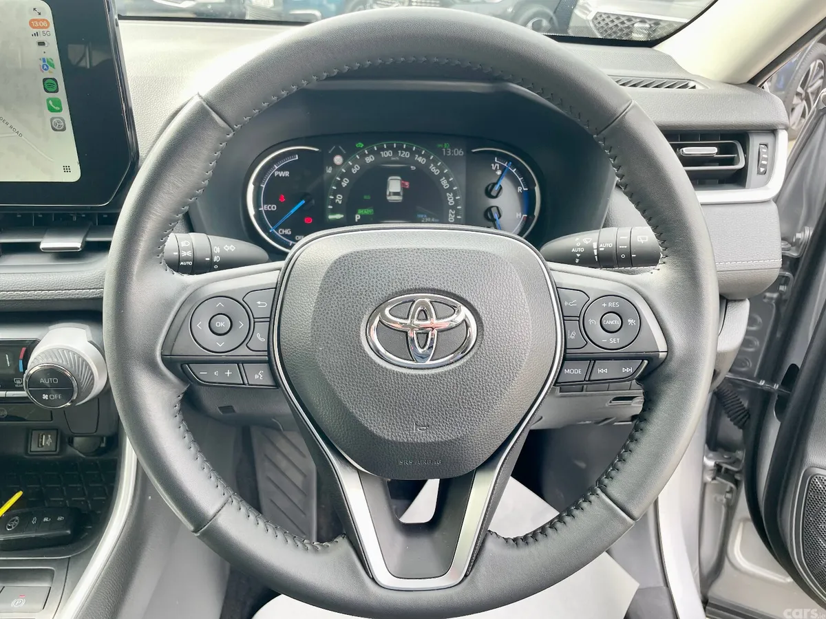 Toyota RAV4 SUV, Petrol Hybrid, 2024, Grey