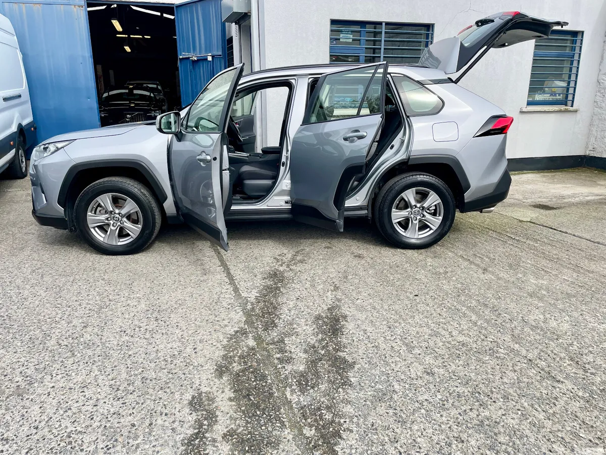 Toyota RAV4 SUV, Petrol Hybrid, 2024, Grey