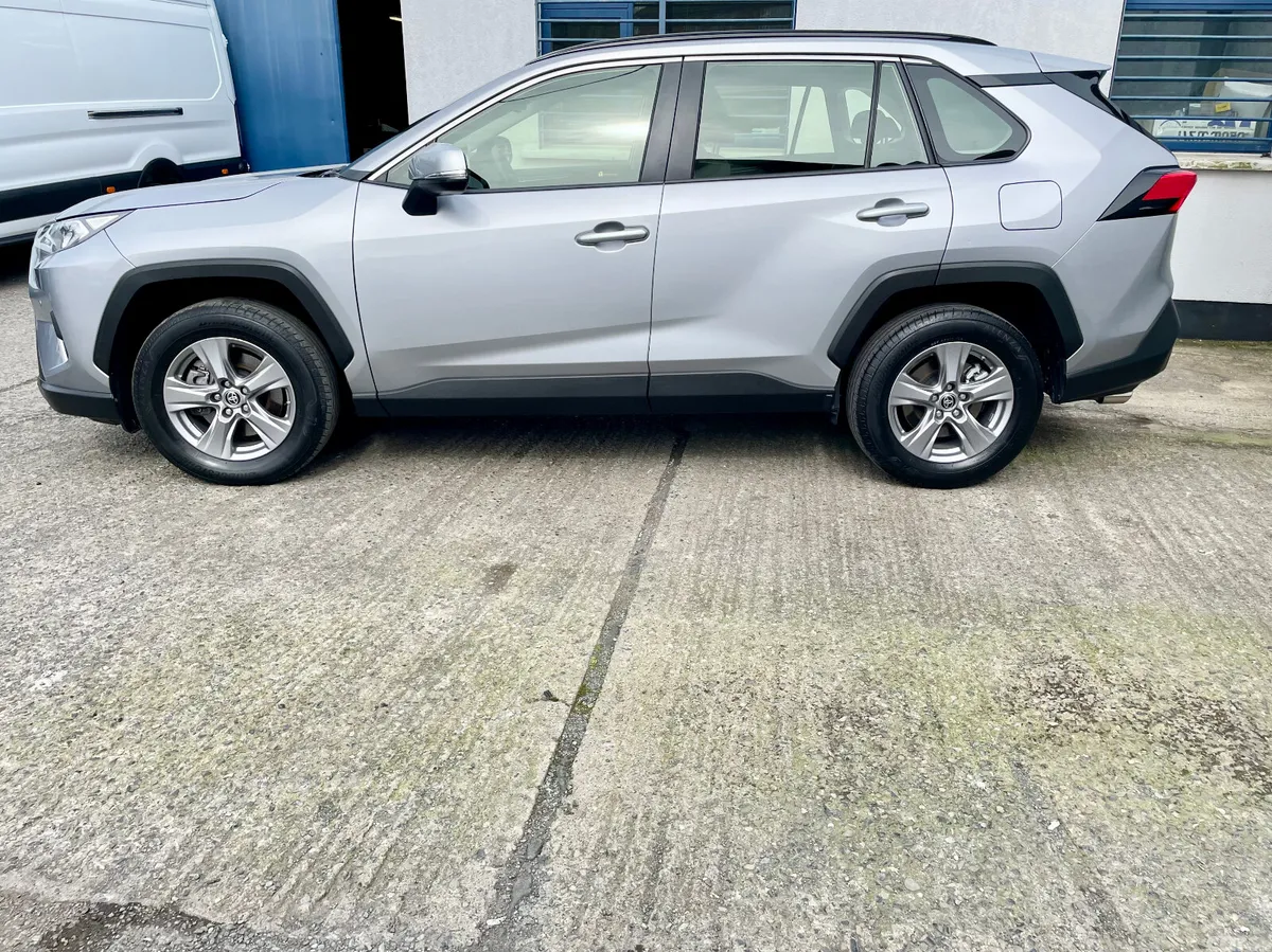 Toyota RAV4 SUV, Petrol Hybrid, 2024, Grey