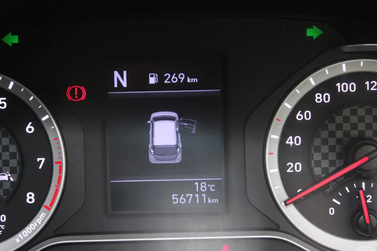 Hyundai i10 Hatchback, Petrol, 2023, White