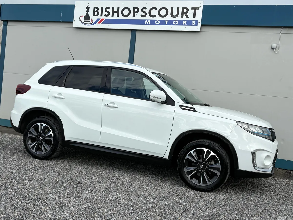 Suzuki Vitara SUV, Petrol Hybrid, 2024, White