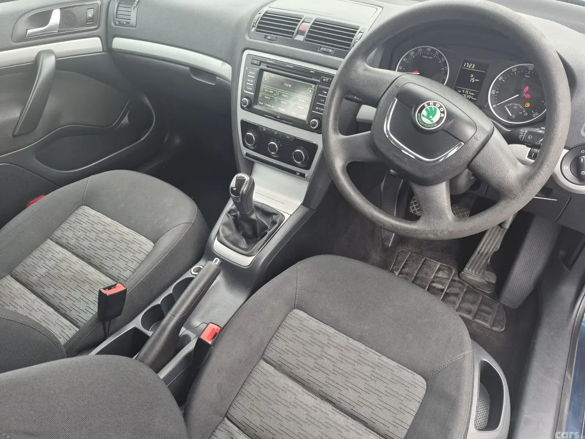 Skoda Octavia Estate, Diesel, 2012, Blue
