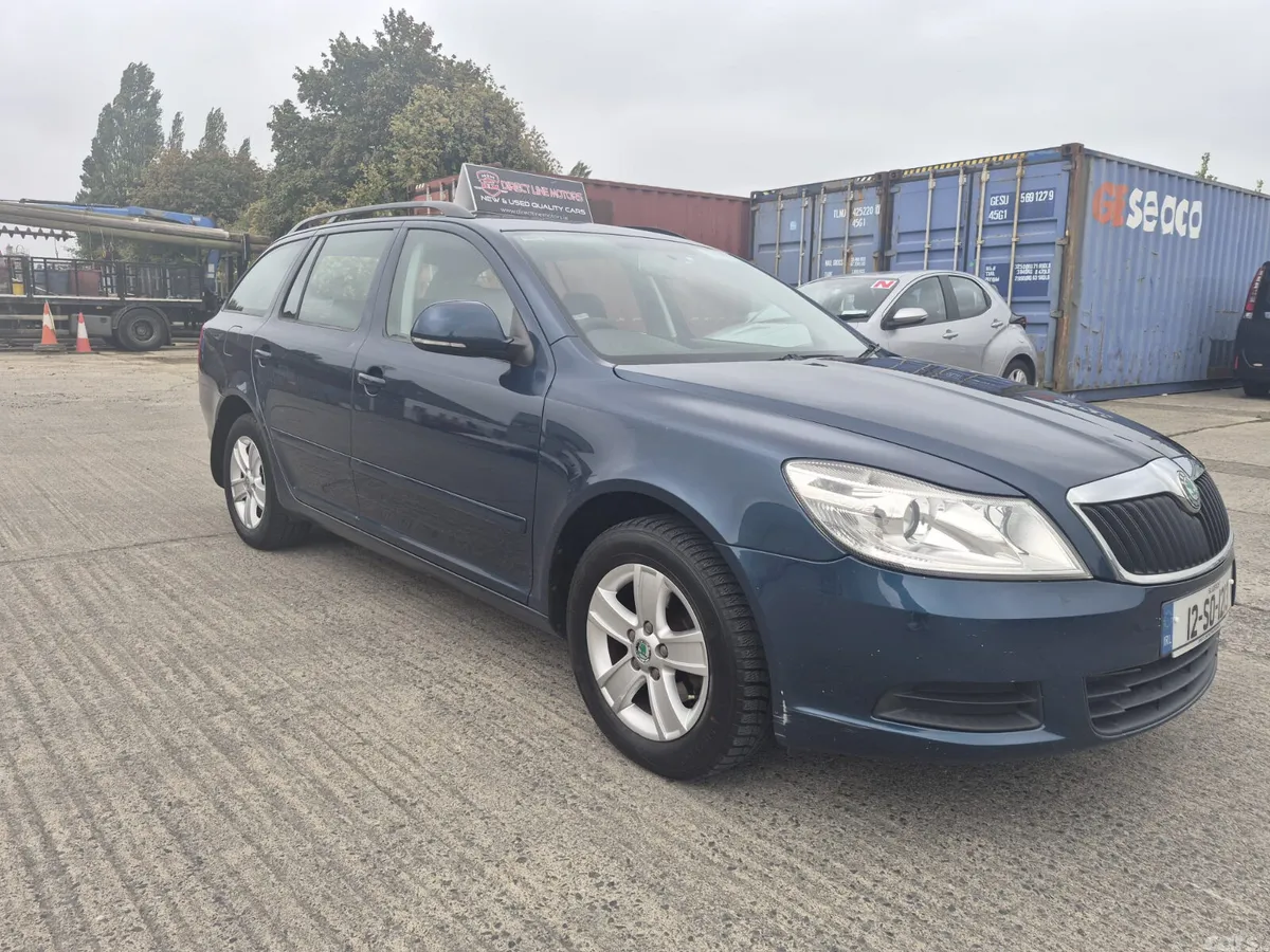 Skoda Octavia Estate, Diesel, 2012, Blue