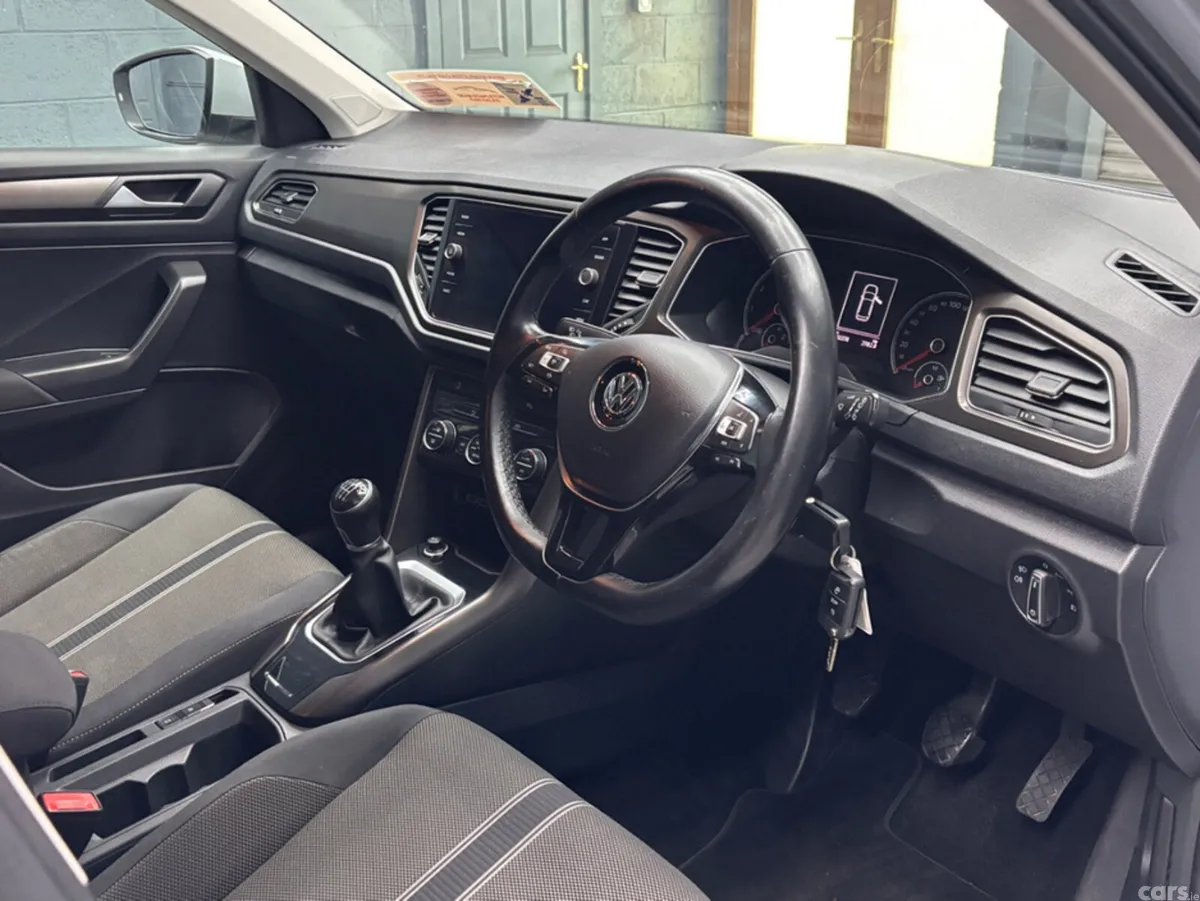 Volkswagen T-Roc SUV, Petrol, 2019, White