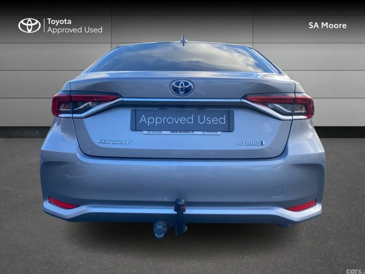 Toyota Corolla Saloon, Petrol Hybrid, 2021, Grey