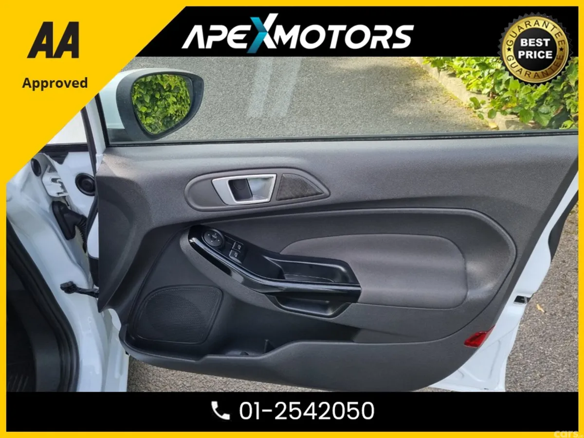 Ford Fiesta Hatchback, Petrol, 2015, White