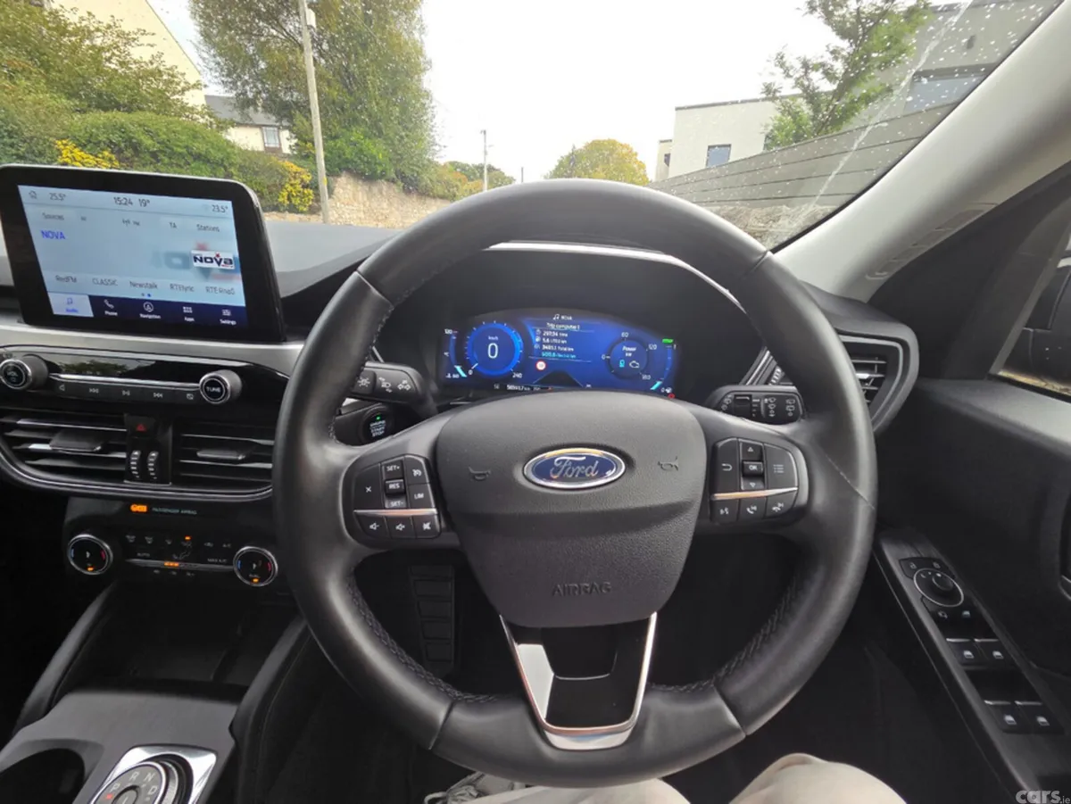 Ford Kuga MPV, Petrol Plug-in Hybrid, 2023, Black