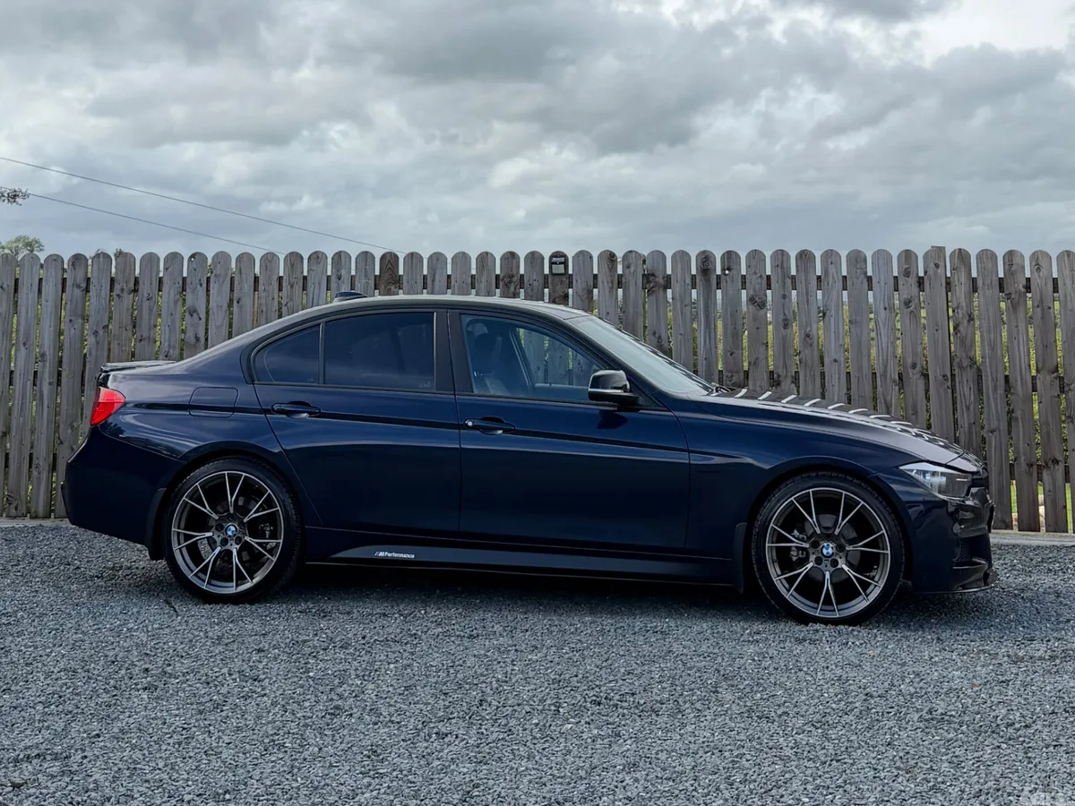 BMW 3-Series Saloon, Diesel, 2015, Blue