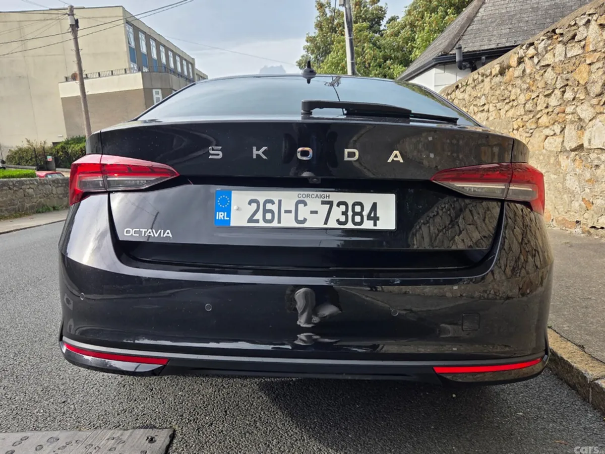 Skoda Octavia Hatchback, Petrol, 2026, Black