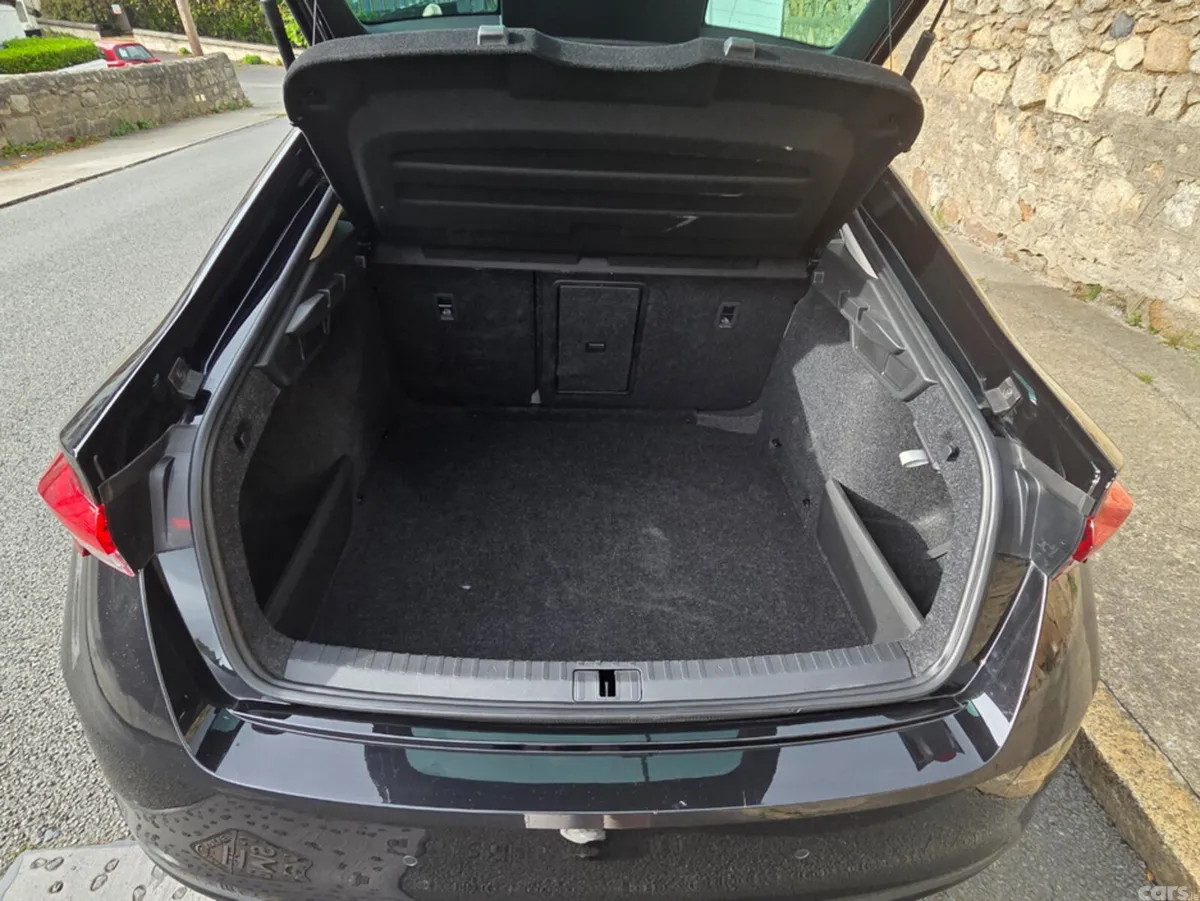Skoda Octavia Hatchback, Petrol, 2026, Black