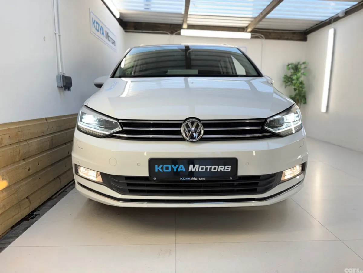 Volkswagen Touran MPV, Diesel, 2020, White