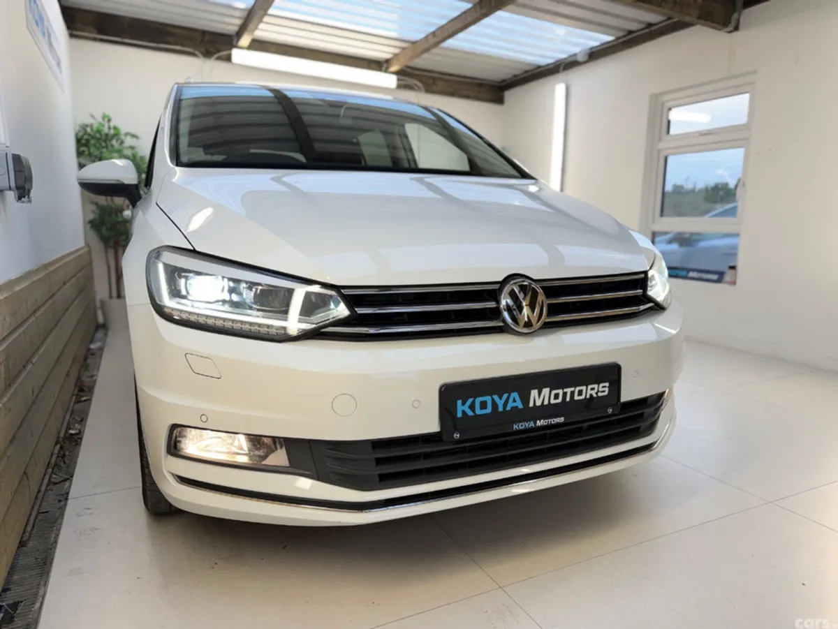 Volkswagen Touran MPV, Diesel, 2020, White