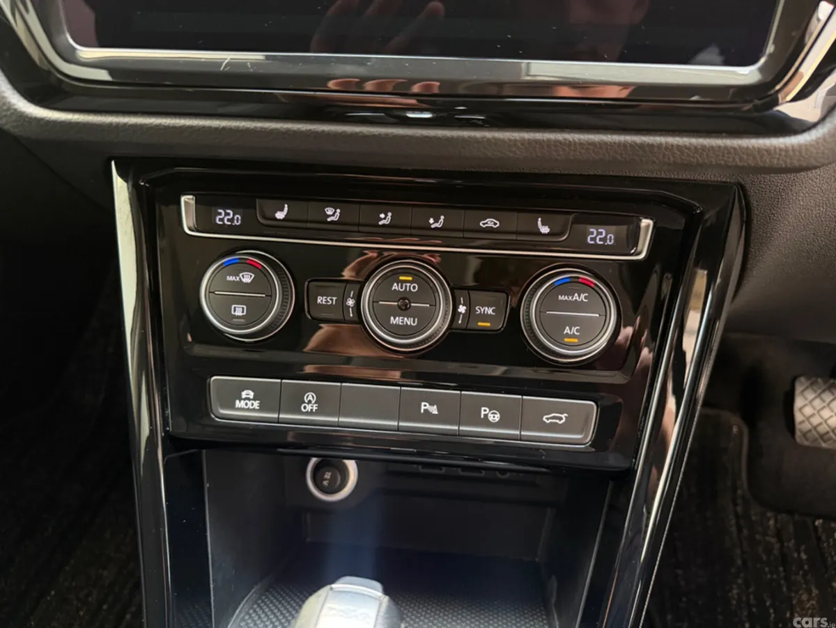 Volkswagen Touran MPV, Diesel, 2020, White