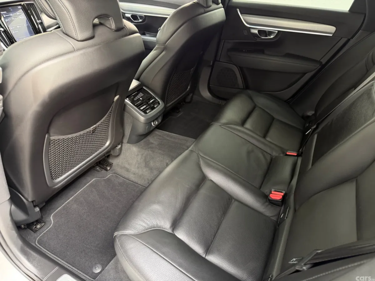 Volvo V90 Estate, Diesel, 2019, Silver