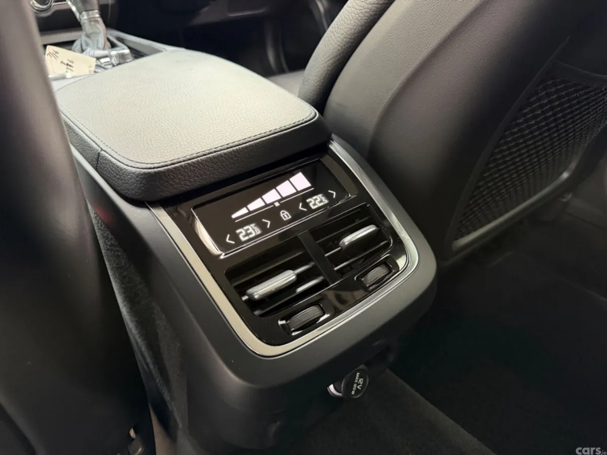 Volvo V90 Estate, Diesel, 2019, Silver
