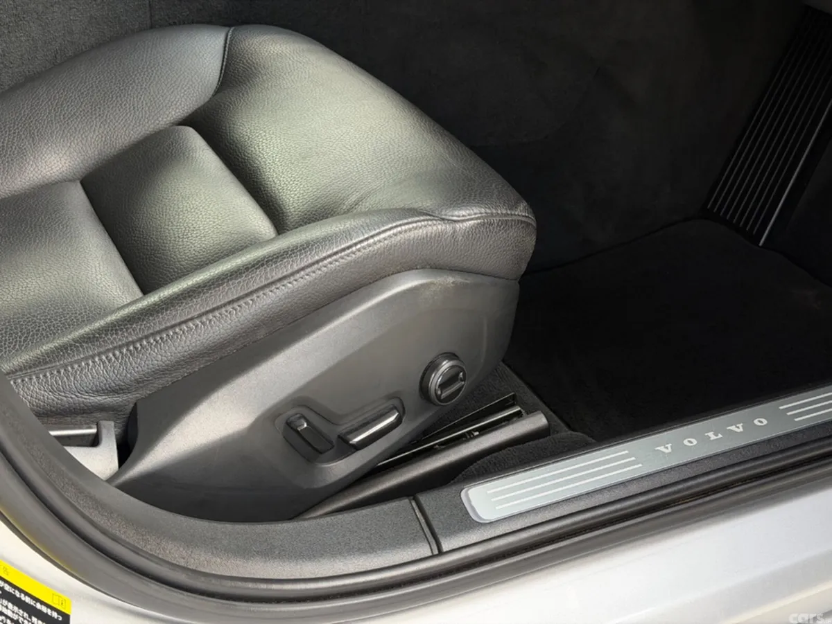 Volvo V90 Estate, Diesel, 2019, Silver