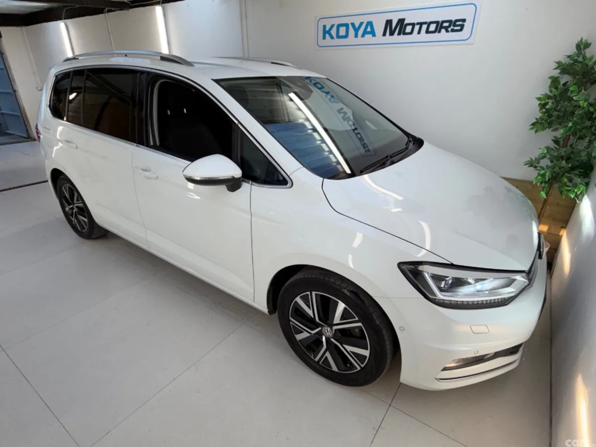 Volkswagen Touran MPV, Diesel, 2020, White