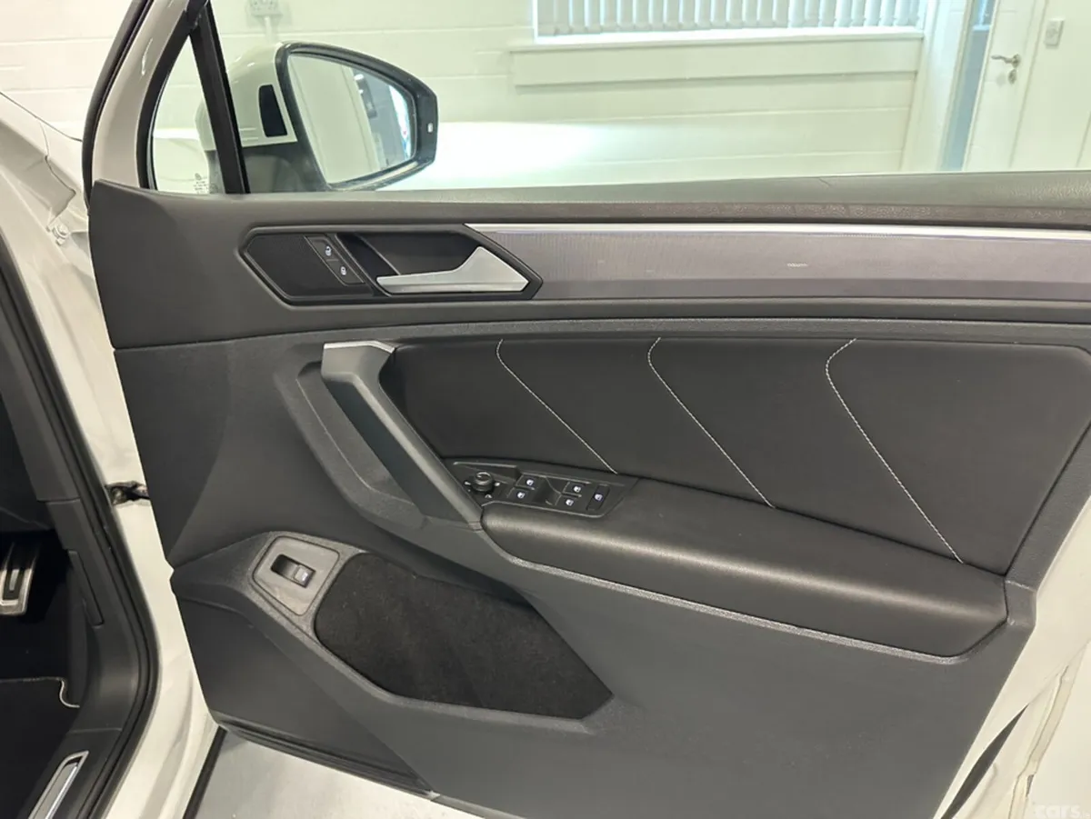 Volkswagen Tiguan SUV, Diesel, 2019, White