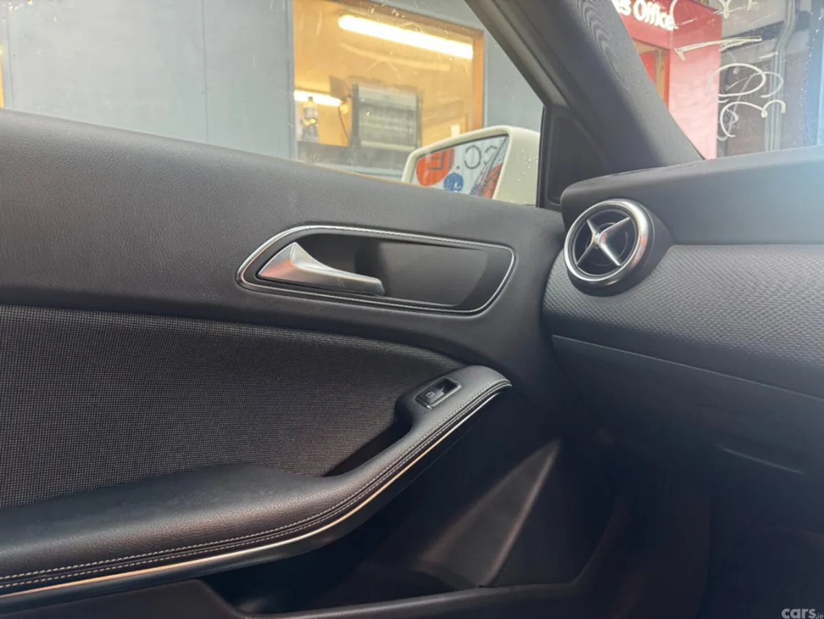 Mercedes-Benz A-Class Hatchback, Petrol, 2017, White