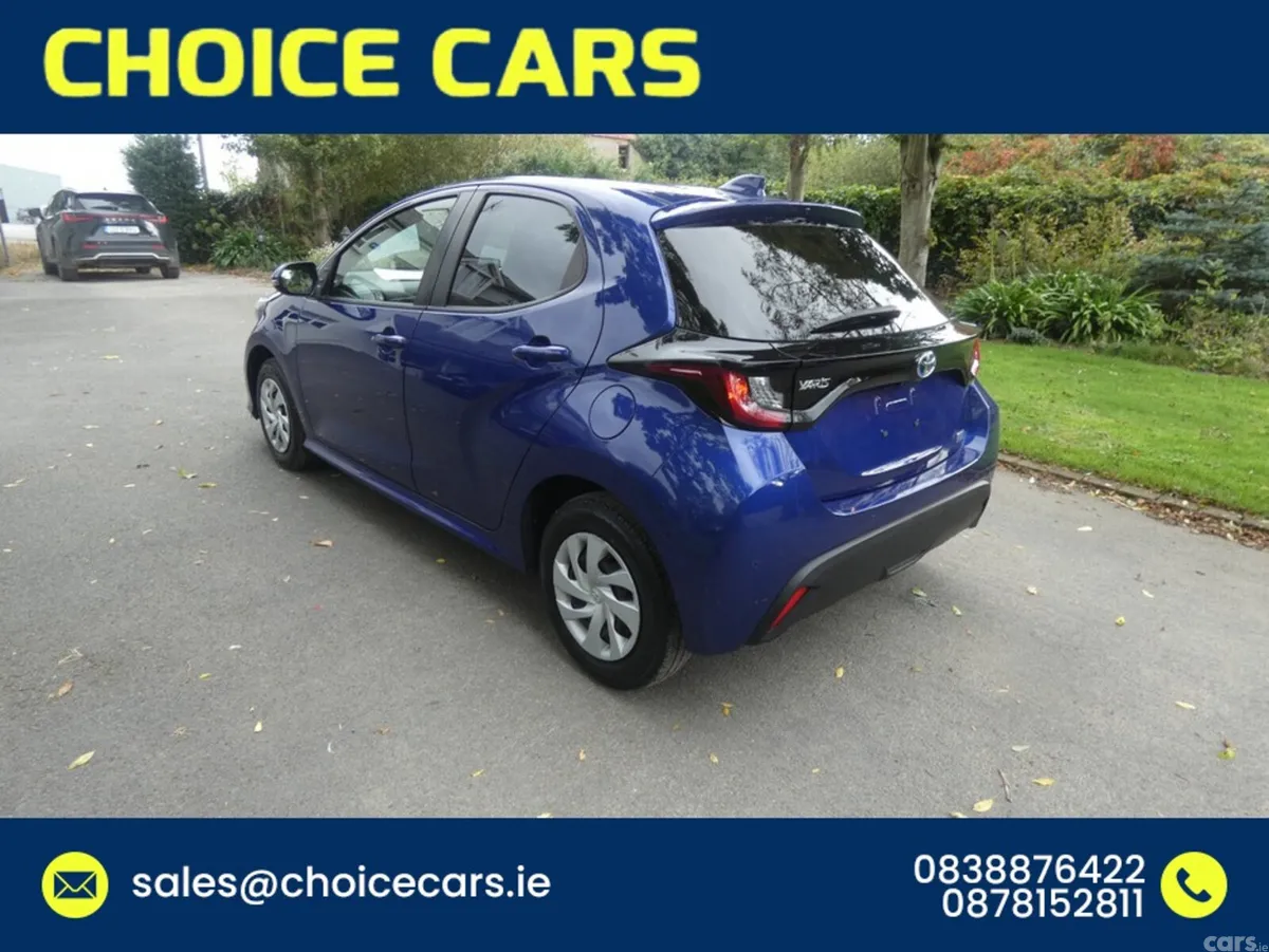 Toyota Yaris Hatchback, Petrol Hybrid, 2022, Blue