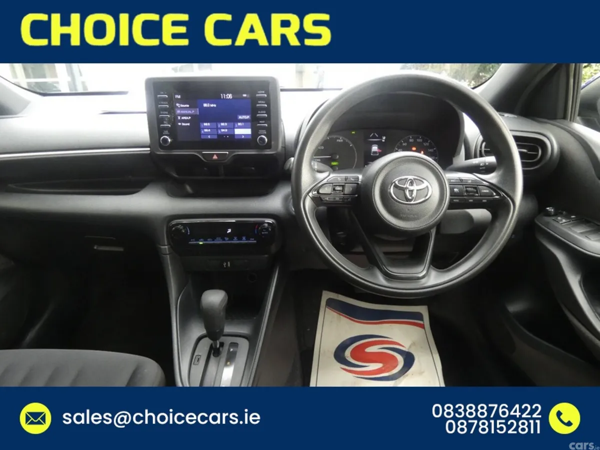 Toyota Yaris Hatchback, Petrol Hybrid, 2022, Blue