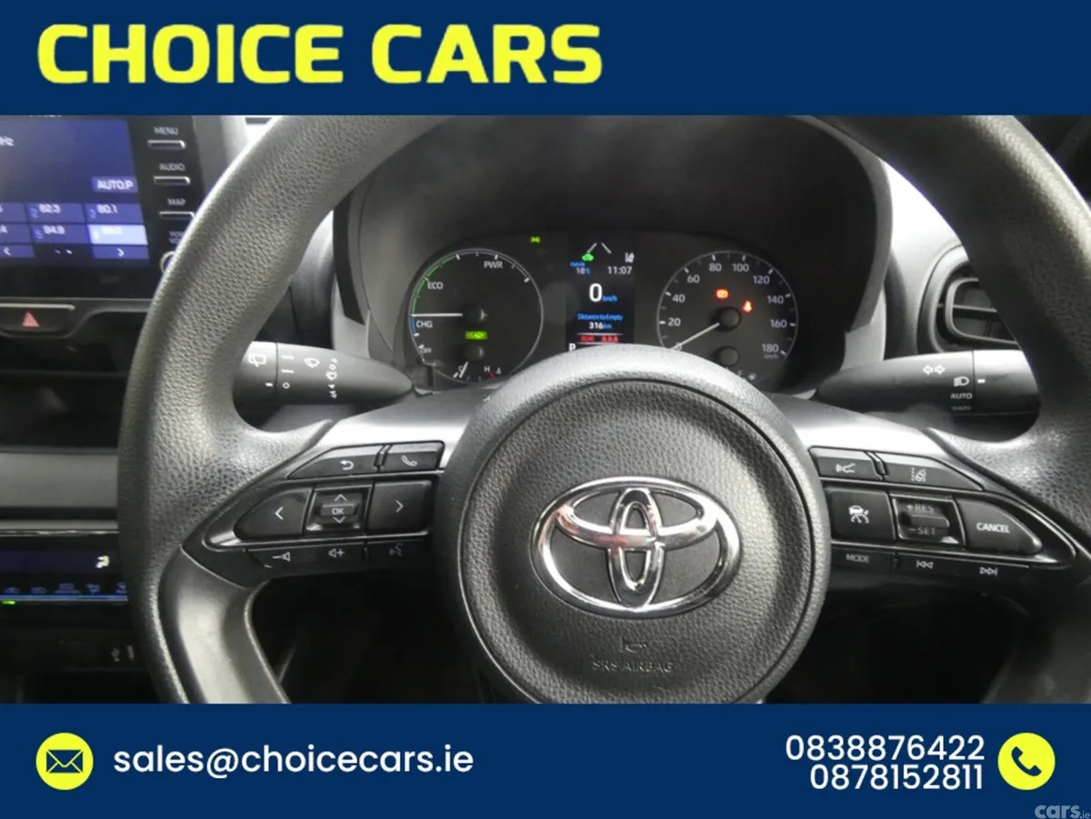 Toyota Yaris Hatchback, Petrol Hybrid, 2022, Blue