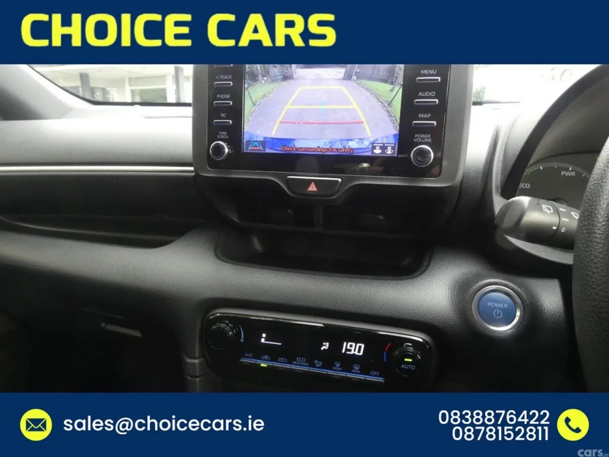Toyota Yaris Hatchback, Petrol Hybrid, 2022, Blue