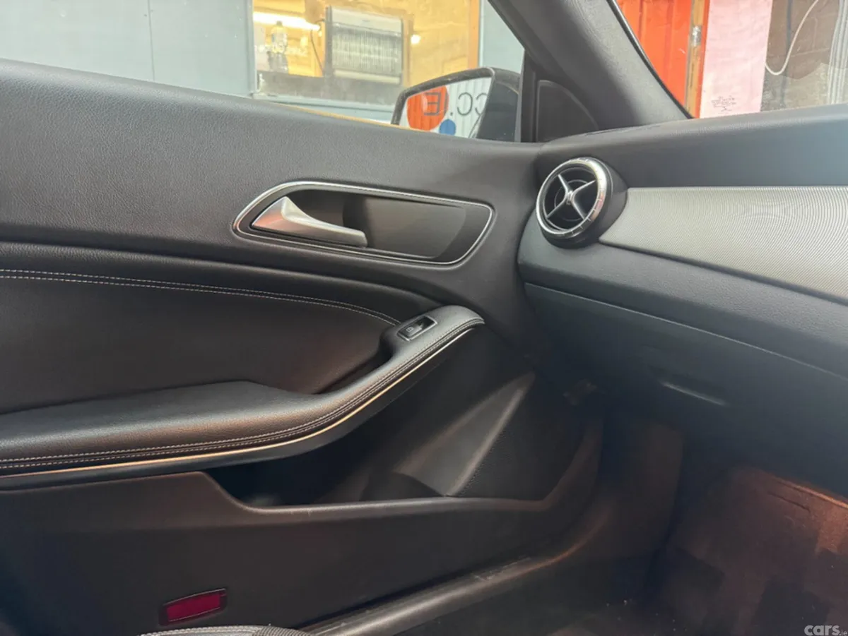 Mercedes-Benz CLA Saloon, Petrol, 2015, Black