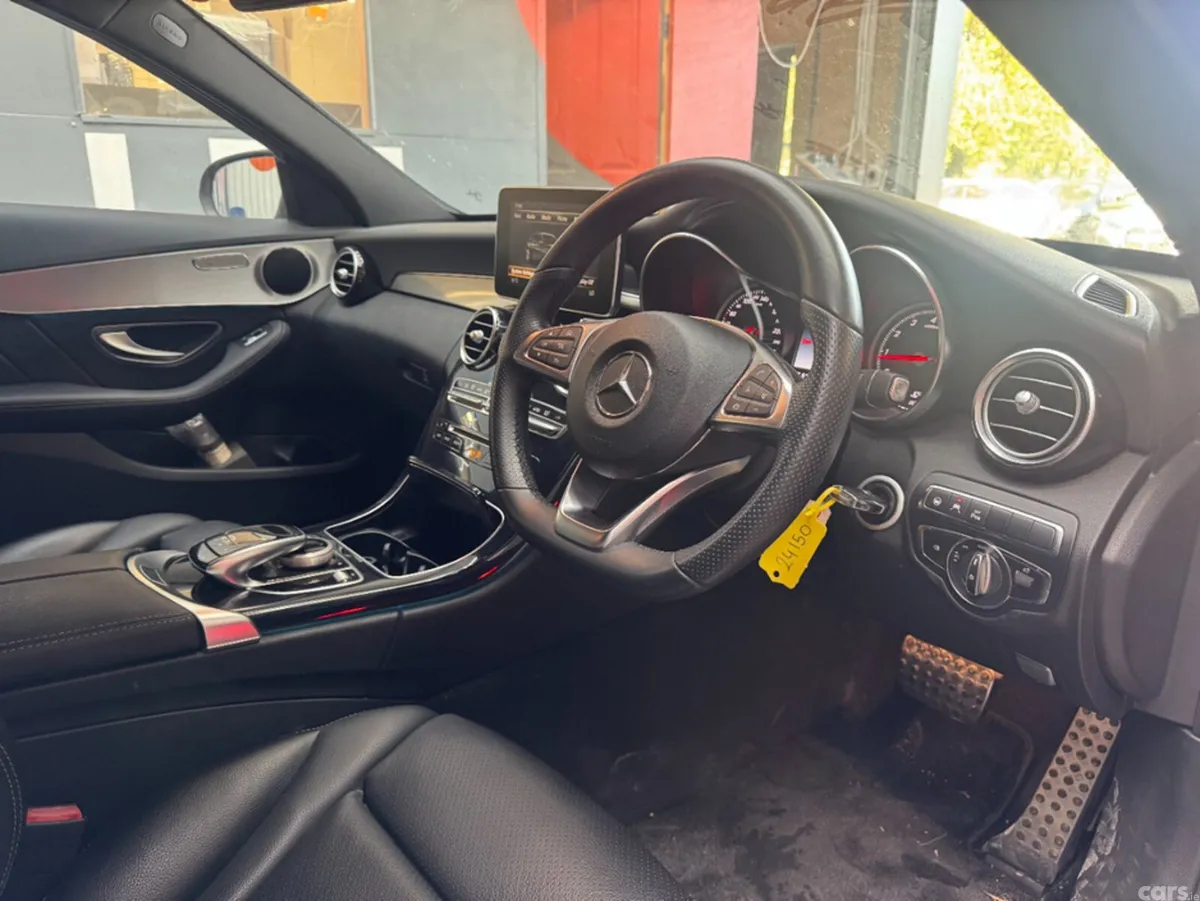 Mercedes-Benz C-Class Saloon, Petrol, 2018, Red