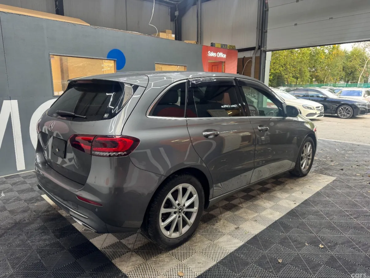 Mercedes-Benz B-Class Hatchback, Petrol, 2019, Grey