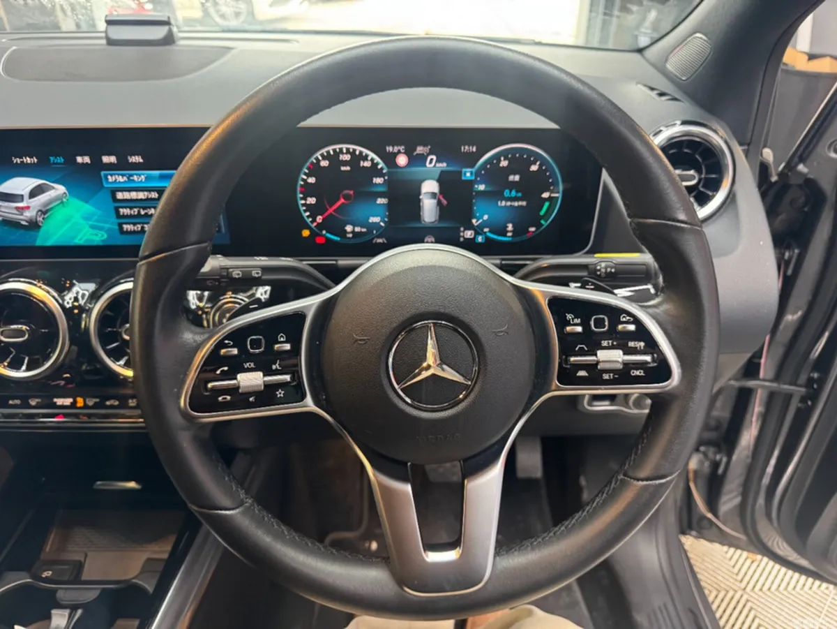 Mercedes-Benz B-Class Hatchback, Petrol, 2019, Grey