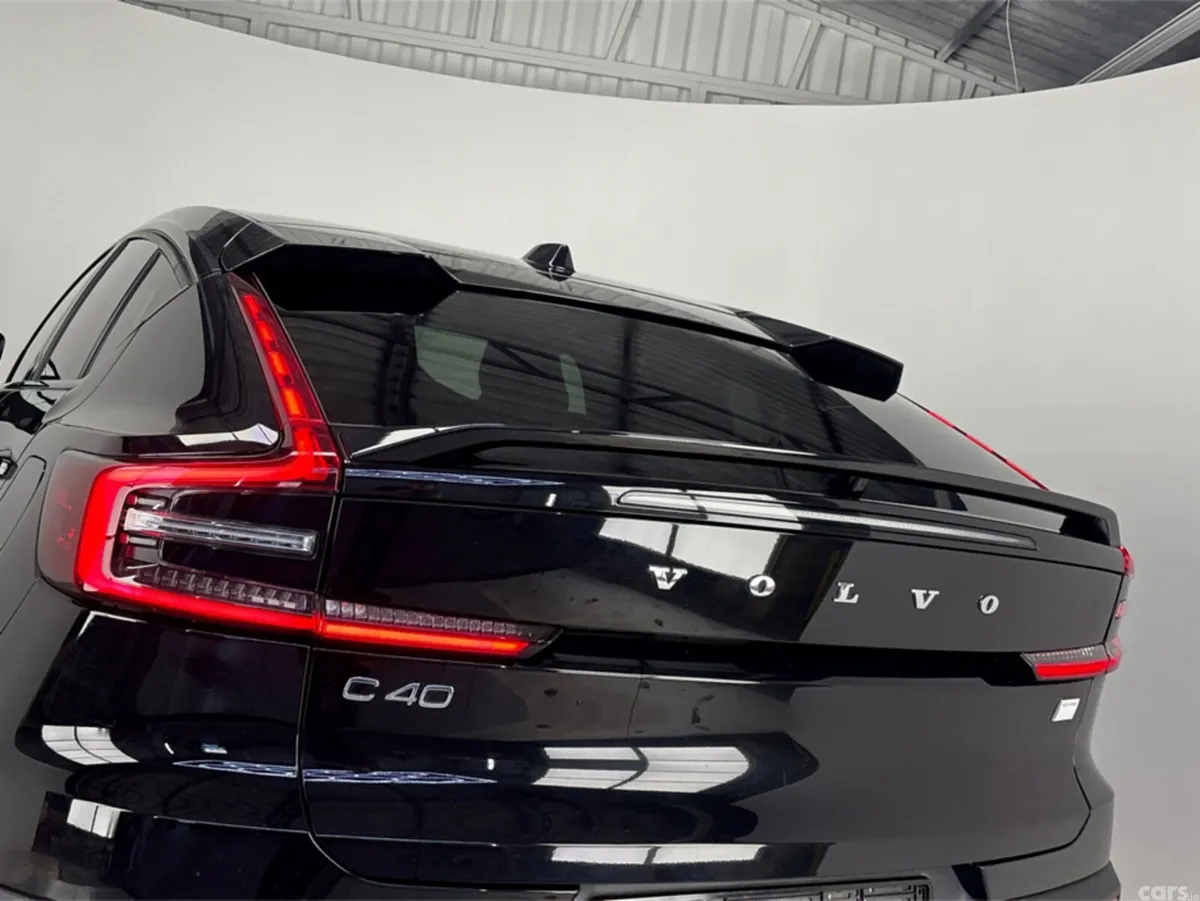 Volvo C40 Estate, Electric, 2023, Black