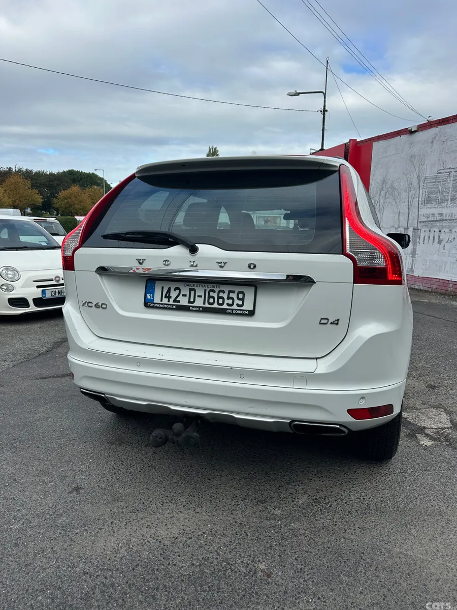 Volvo XC60 SUV, Diesel, 2014, White