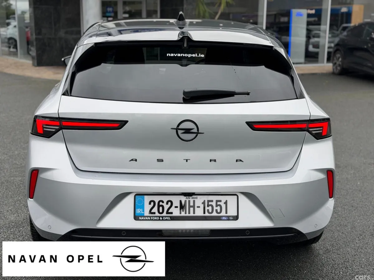 Opel Astra Hatchback, Diesel, 2026, Silver