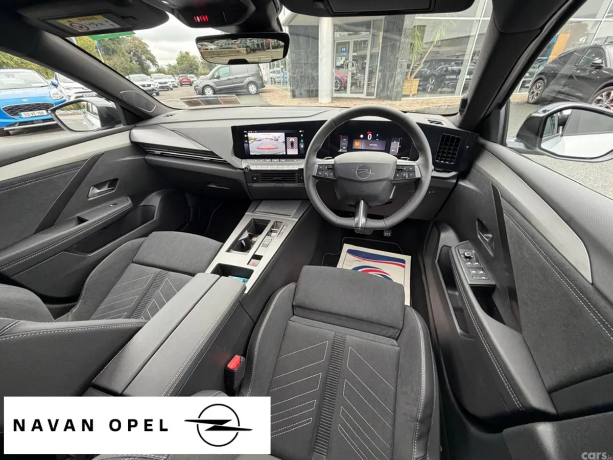 Opel Astra Hatchback, Diesel, 2026, Silver