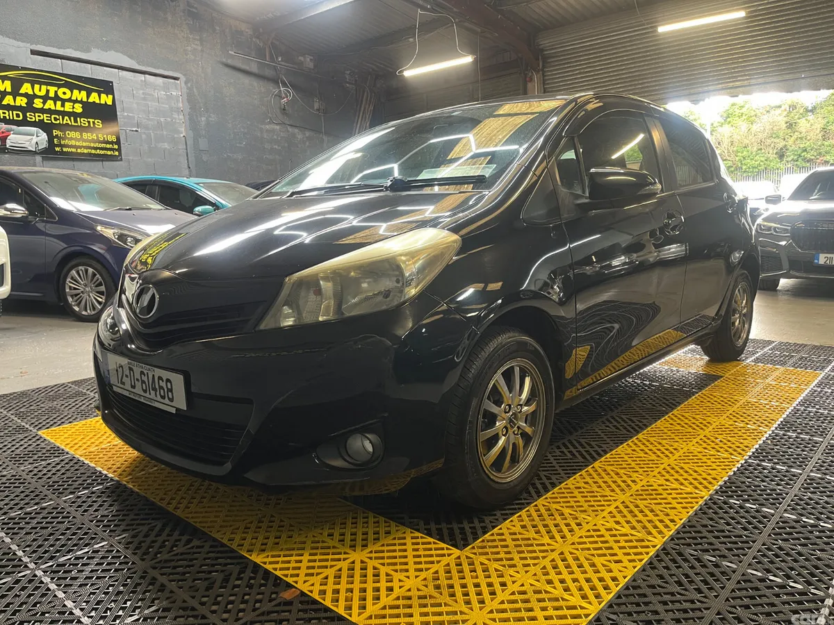 Toyota Vitz Hatchback, Petrol, 2012, Black