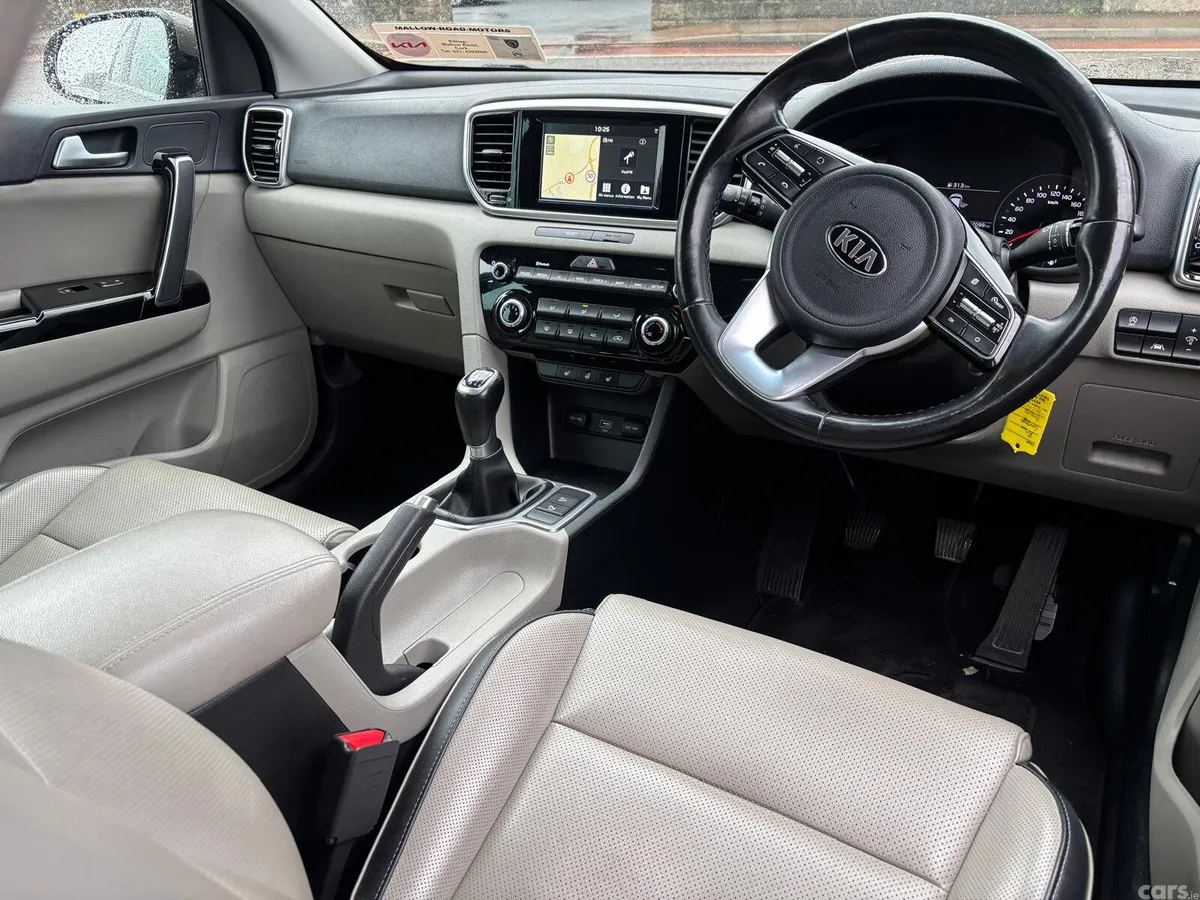 Kia Sportage SUV, Diesel, 2019, Beige