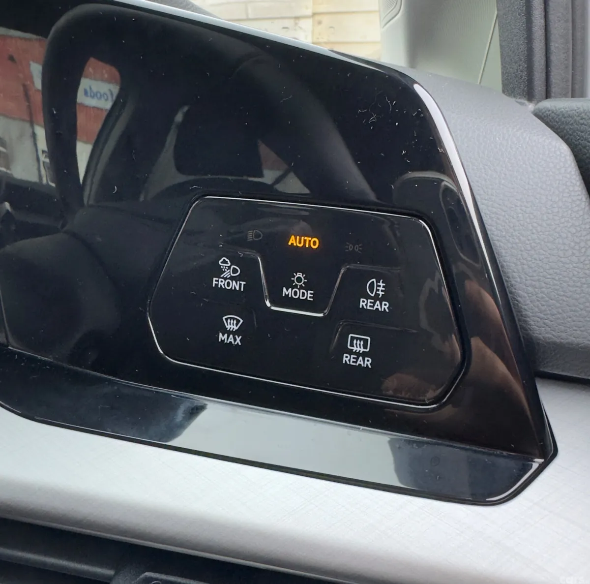 Volkswagen Golf Hatchback, Diesel, 2023, White