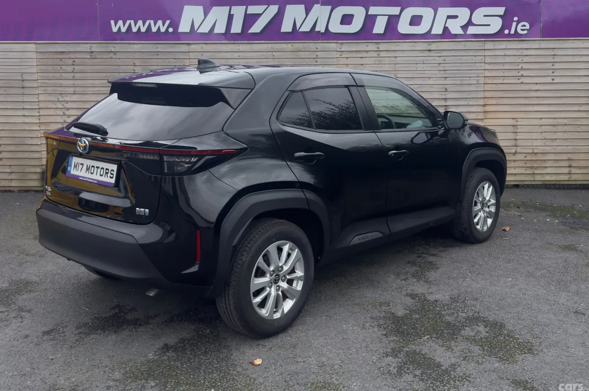 Toyota Yaris Cross SUV, Petrol Hybrid, 2023, Black