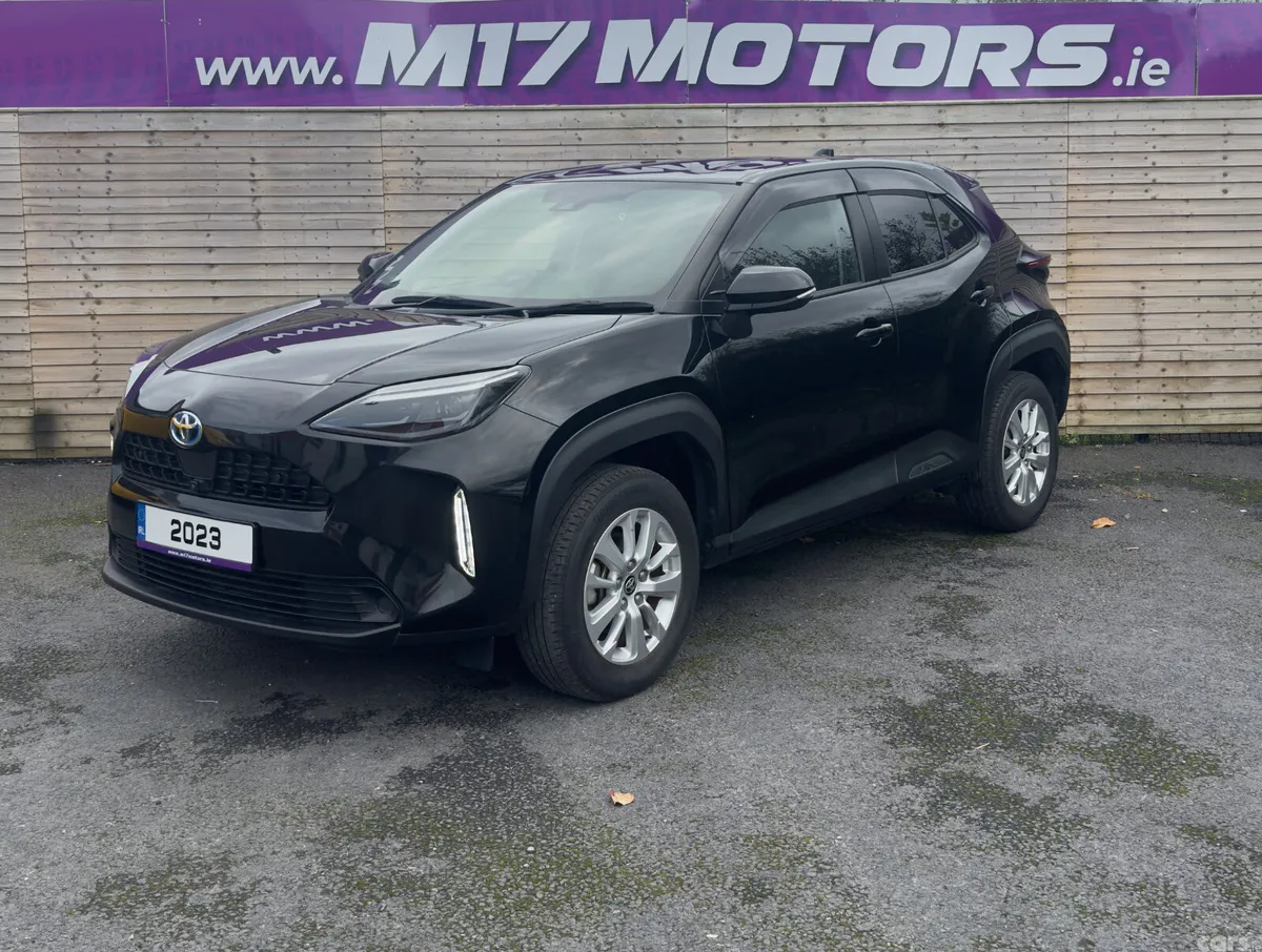 Toyota Yaris Cross SUV, Petrol Hybrid, 2023, Black