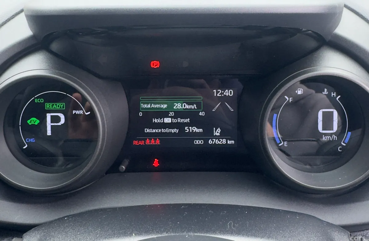 Toyota Yaris Cross SUV, Petrol Hybrid, 2023, Black