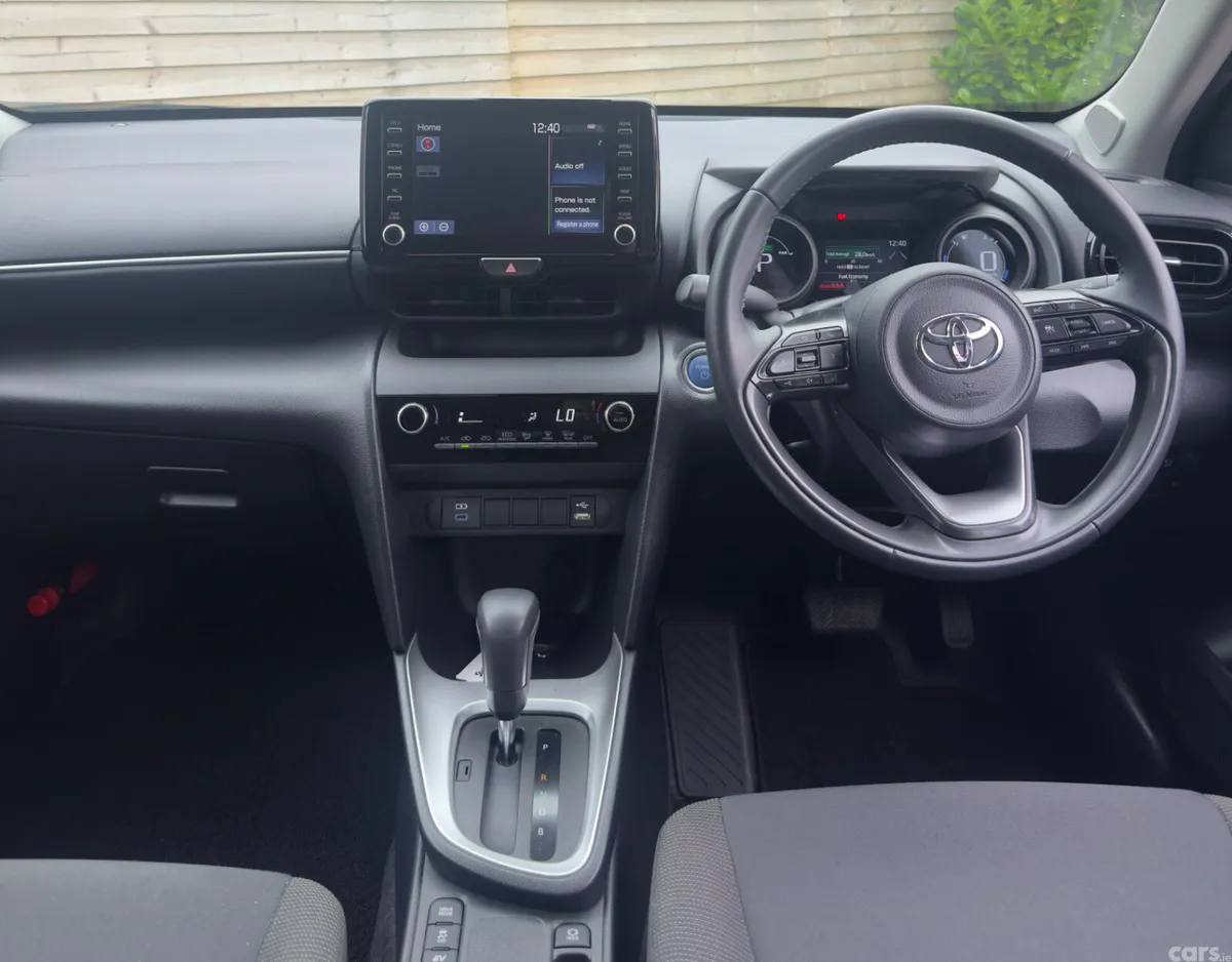 Toyota Yaris Cross SUV, Petrol Hybrid, 2023, Black