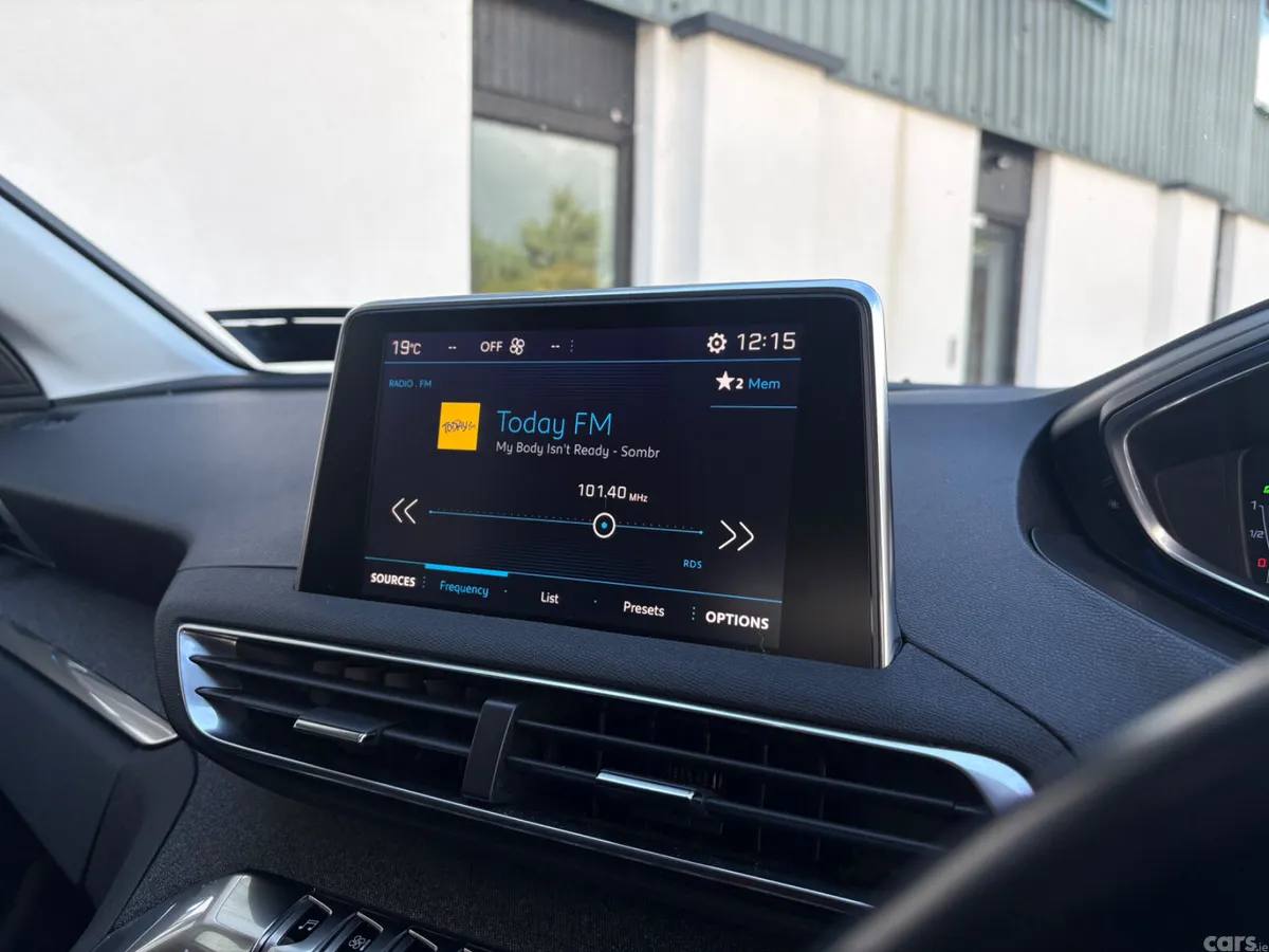 Peugeot 3008 SUV, Diesel, 2017, Brown
