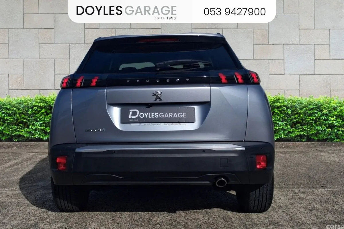 Peugeot 2008 SUV, Diesel, 2021, Grey