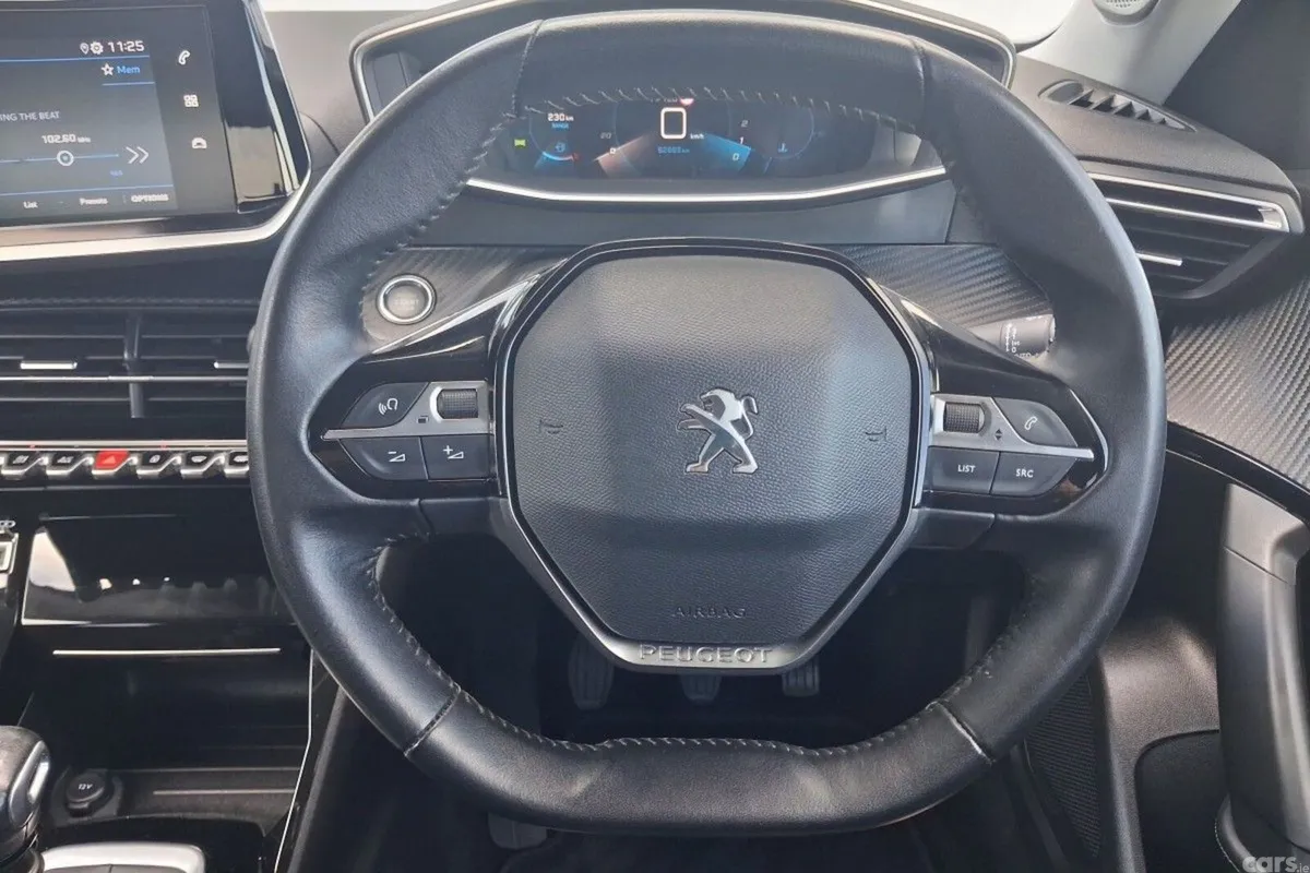 Peugeot 2008 SUV, Diesel, 2021, Grey