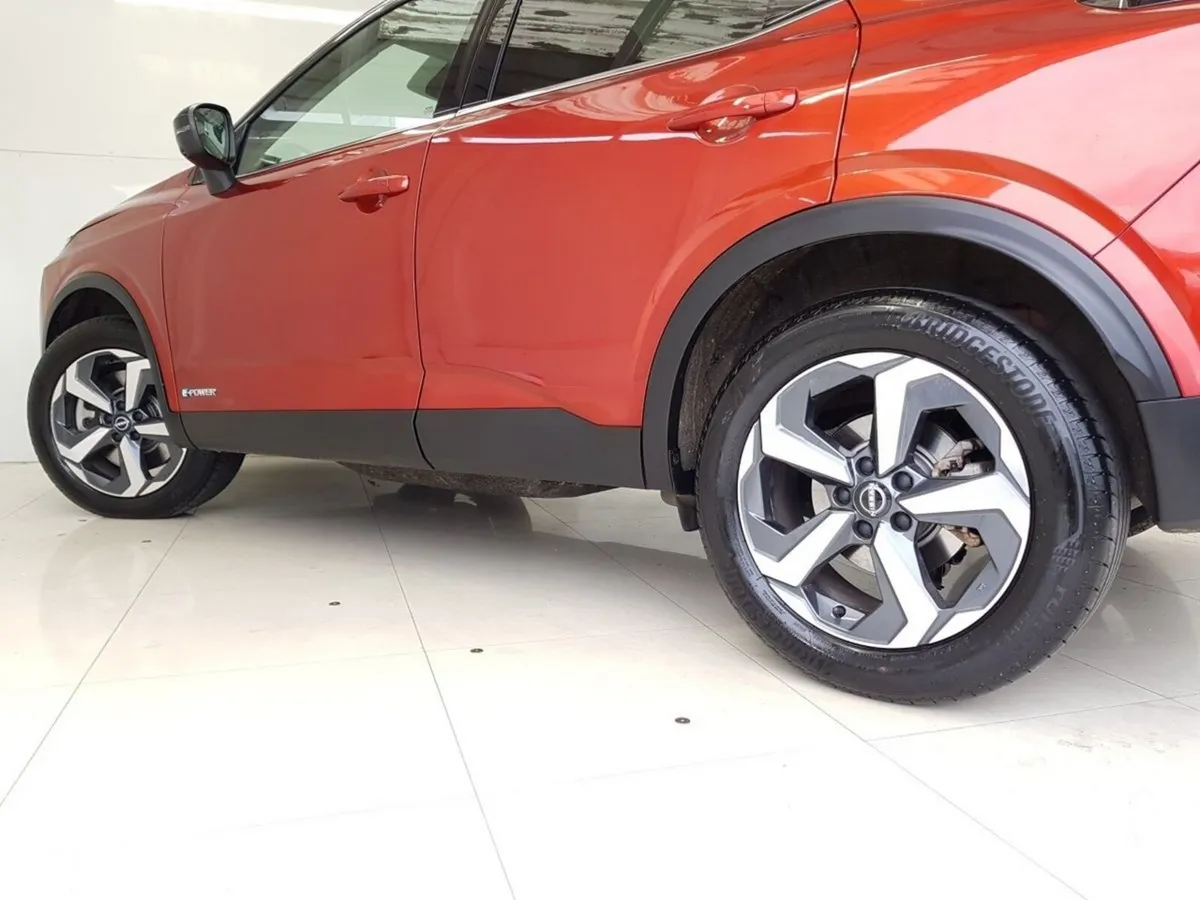 Nissan Qashqai SUV, Petrol, 2023, Red
