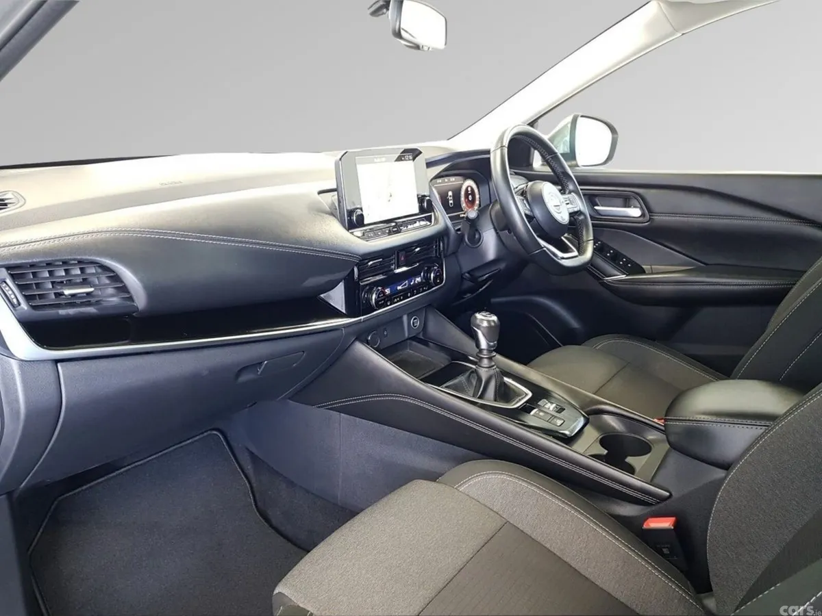 Nissan Qashqai SUV, Petrol, 2021, Grey