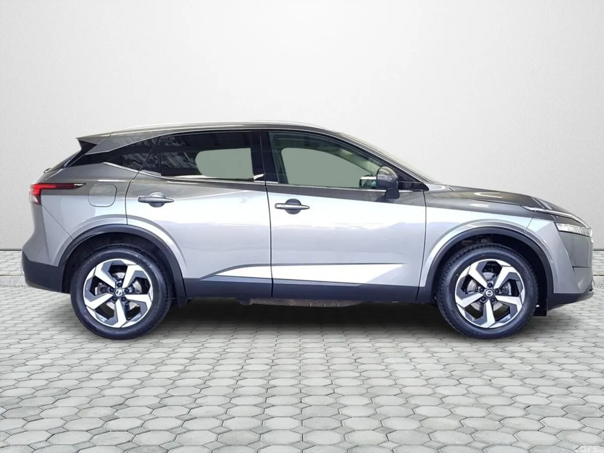 Nissan Qashqai SUV, Petrol, 2021, Grey