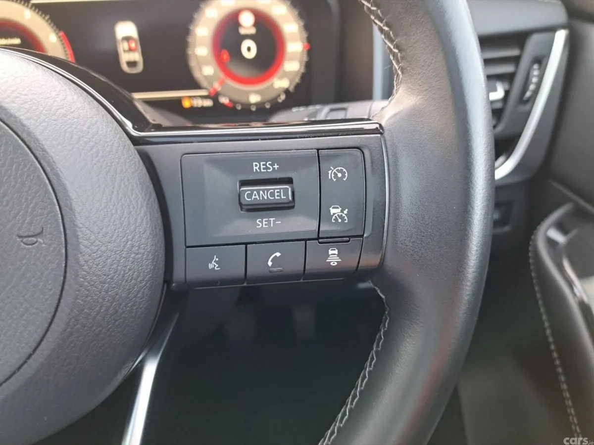 Nissan Qashqai SUV, Petrol, 2021, Grey